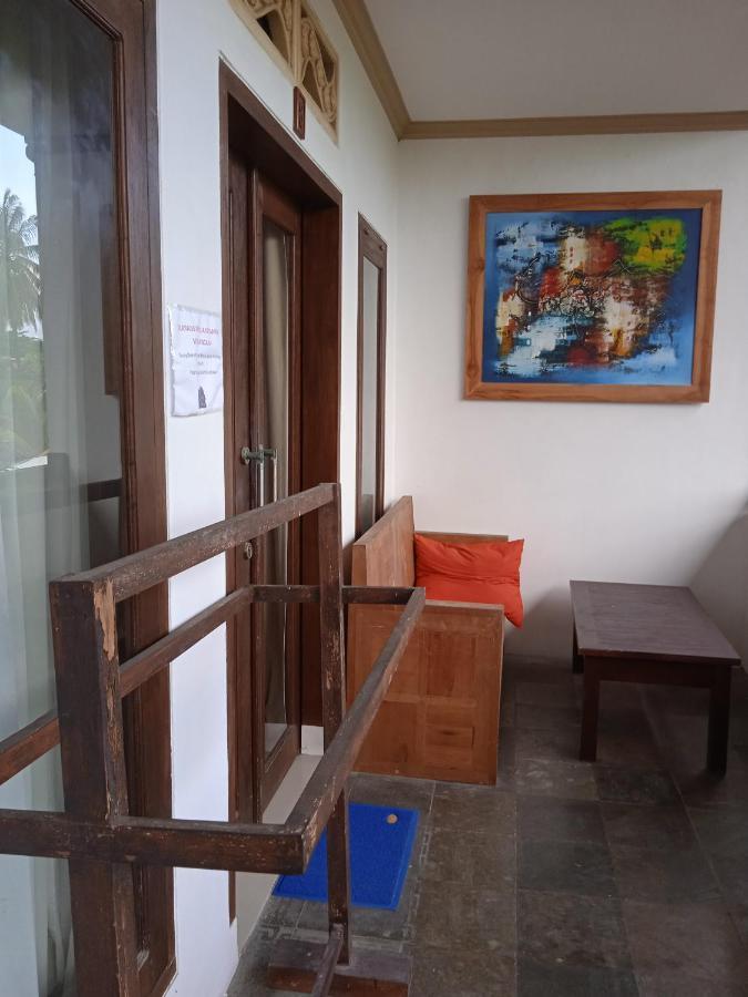 Family House Hotel Kuta Kuta  Kültér fotó