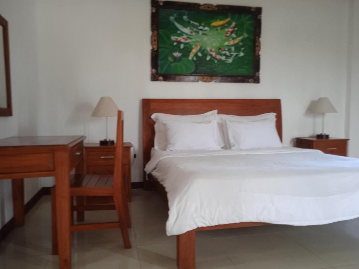 Family House Hotel Kuta Kuta  Kültér fotó